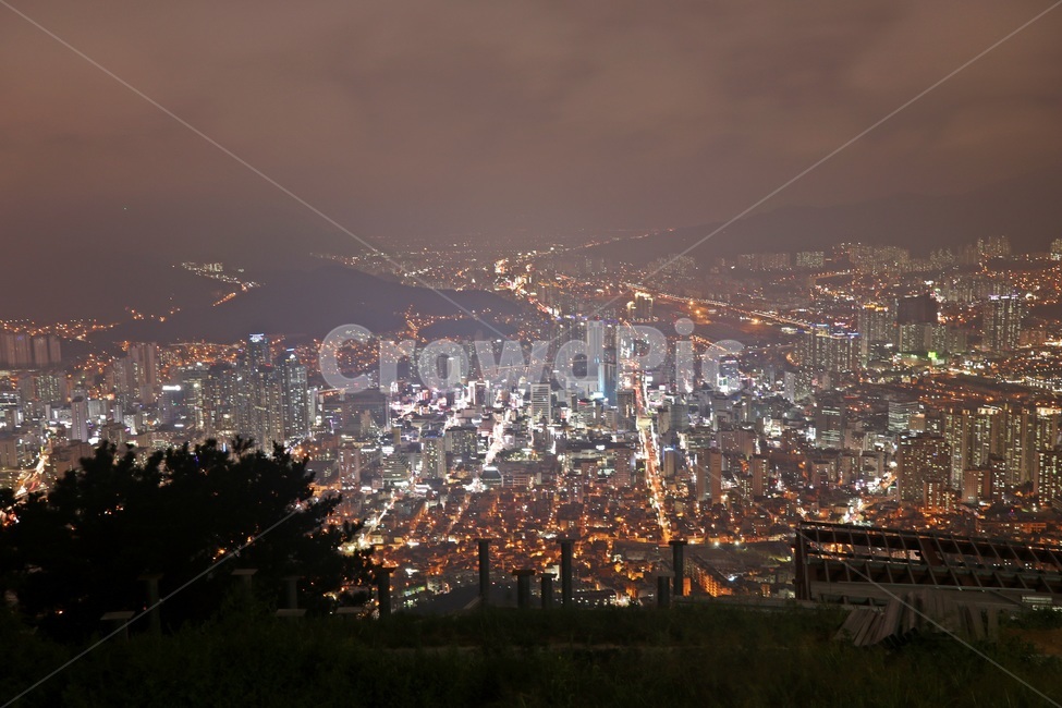 부산,부산야경,busan,busannightview,황령산,야경,밤,풍경,nightscape,night,landscape,도시,city,한국도시풍경,한국도시경관,korea cityscape,nature,자연,경치,outdoors,옥외,scenery,aerial view,조감도,town,urban,어반,시티,metropolis,중심지,building,건물
