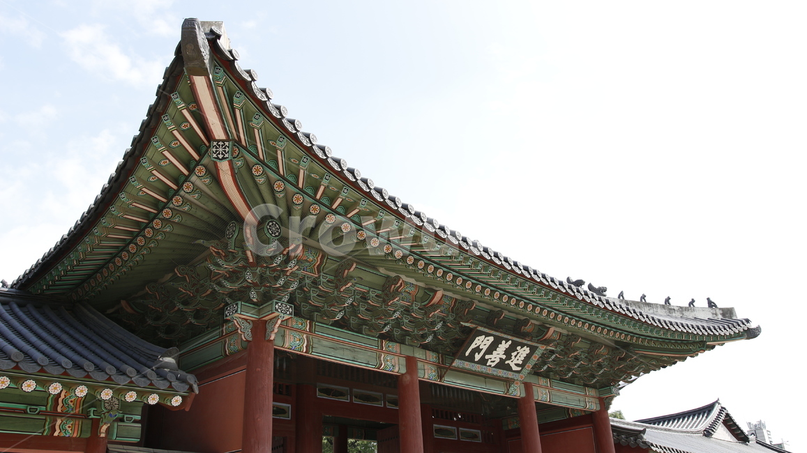 창덕궁,궁궐,조선,한옥,전통,기와,서까래,지붕,단청,burgundy,암적색,하늘,처마