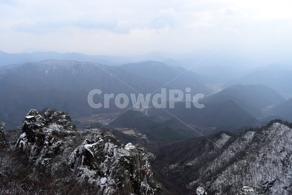 설경,풍경,대둔산,눈꽃,삼선계단,자연,nature,landscape,겨울,계절,winter,season,탐방,도립공원,힐링,감성,정취,산세,명산,100대명산,산,등산,트레킹,풍경사진,비경,경치,겨울사진,겨울색채,경관,기암,암봉우리,mountain,금산,완주,논산,마천대,케이블카,구름다리,fall,autumn,한국자연풍경,한국자연경관,korea,겨울,계절,winter,season,자연,풍경,nature,landscape,outdoors,옥외,mountain range,산맥,slope,경사