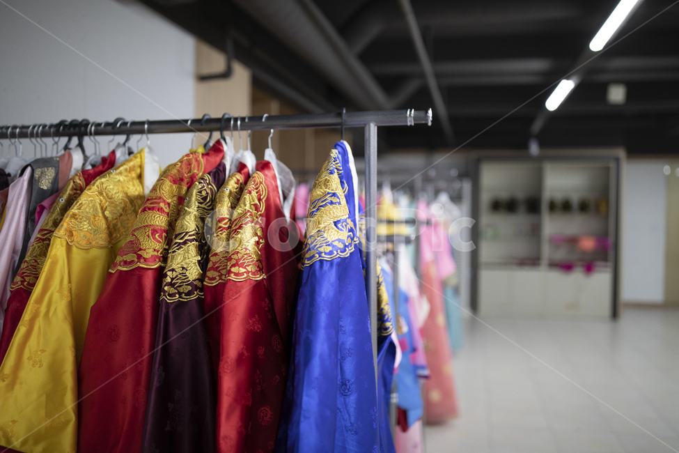 한복,상점,전시,옷걸이,전통적인,전통,clothing,의류,apparel,의복,한국전통,한국문화,korean traditional,korean culture