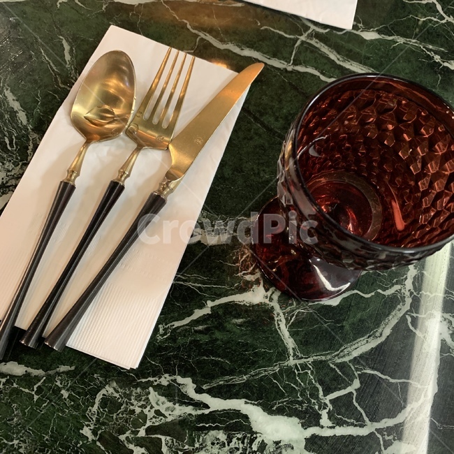 포크,유리잔,컵,식사,점심,대리석,저녁,아침,숟가락,spoon,fork,나이프,knife,양식,밥,감성,감성사진