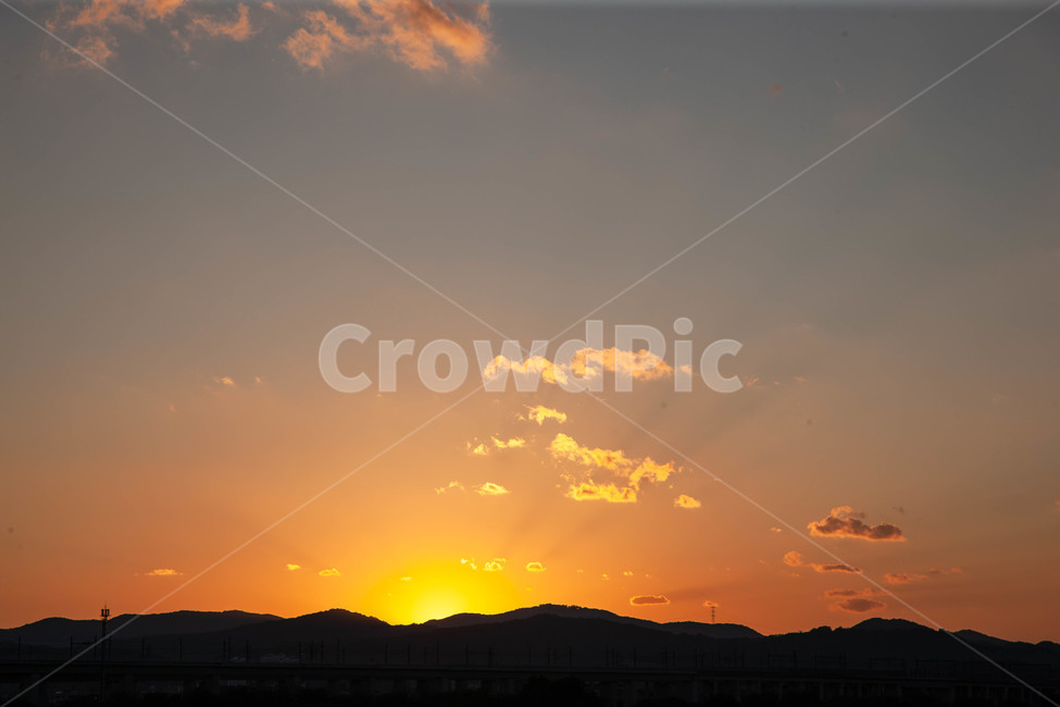 석양,일몰,하늘,태양,풍경,자연,풍경,nature,landscape,sunlight,햇빛,outdoors,옥외,sunset,red sky,붉은 하늘,sky,dusk,황혼,dawn,새벽