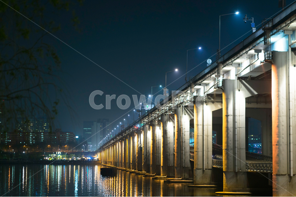 한강,잠수교,야경,서울,동작대교,야경,밤,풍경,nightscape,night,landscape,도시,city,한국도시풍경,한국도시경관,korea cityscape,건축물,건물외관,exterior,building,structure,architecture,construction,water,물,건물