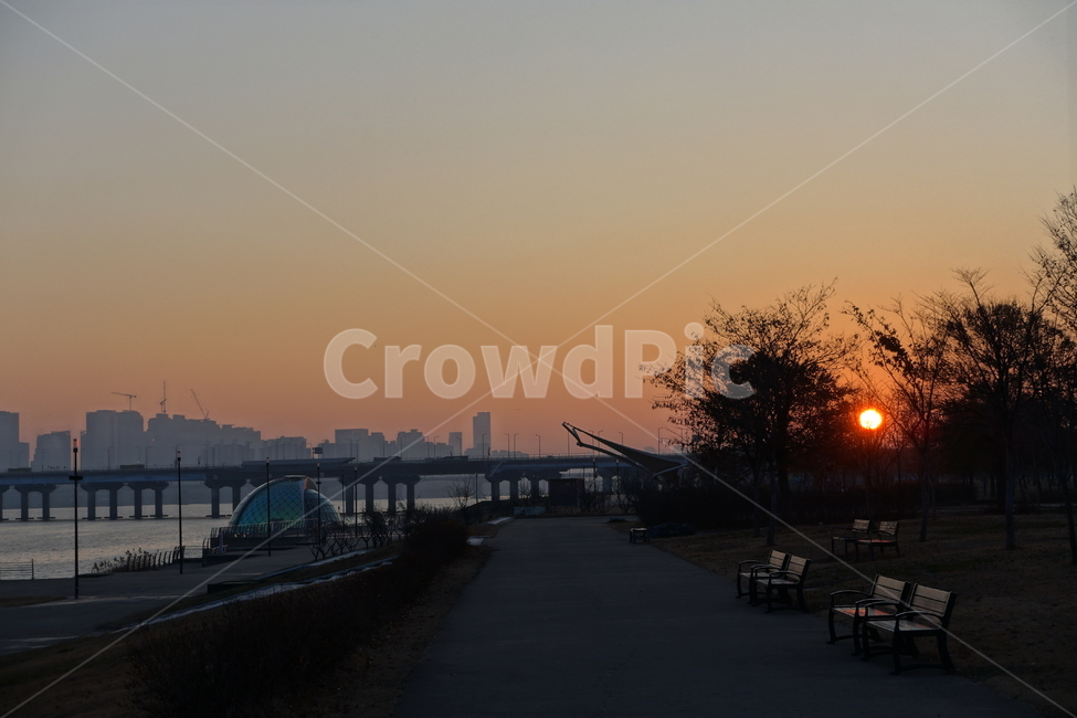 여의도일출,한강일출,일출,여의도,한강,한강공원,물빛무대,outdoors,옥외,마포대교,교각,다리