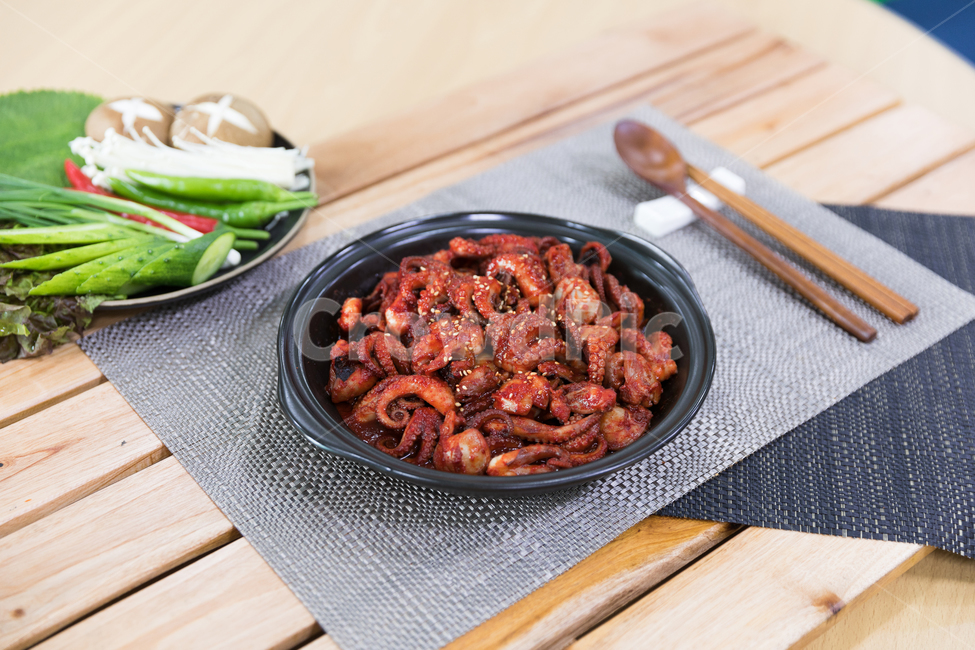 음식,쭈꾸미볶음,식사,안주,쭈꾸미,저녁식사,한식,korea,spicy,오징어볶음,식당,매콤,매운맛,red,맛집,고추장,고춧가루,식재료,요리,cook,reserves,수산물,해산물,fisheryproducts,seafood,한국음식,한국요리,food,dishes,korean,meal,koreancook,맛있다,먹다,맵다,소스,볶음,음식,식재료,요리,food,cook,meal,dishes,food reserves,한식,한국음식,한국요리,korean food,korean dishes,korean meal,korean cook