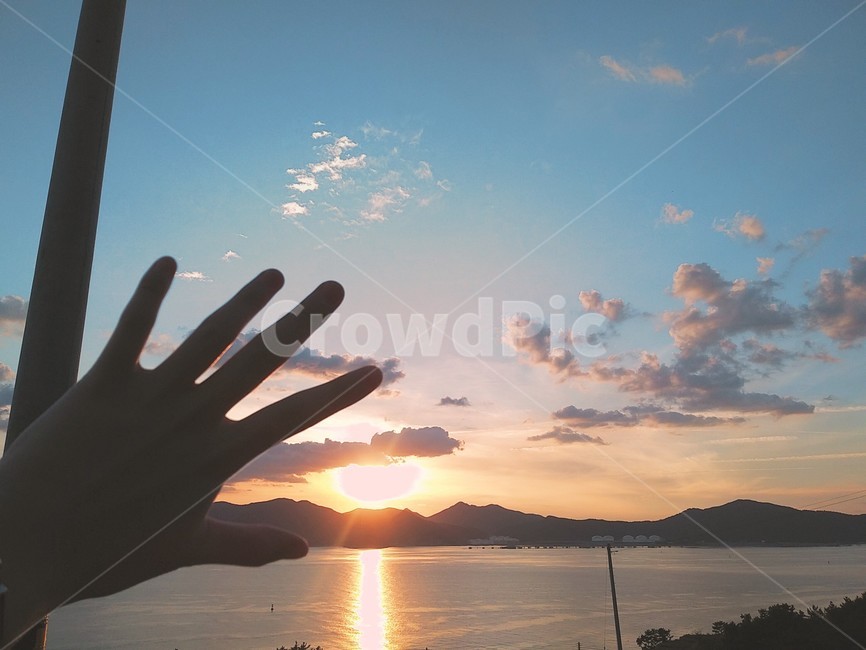 바다,손,포근함,힐링,노을,저녁,감성사진,여행