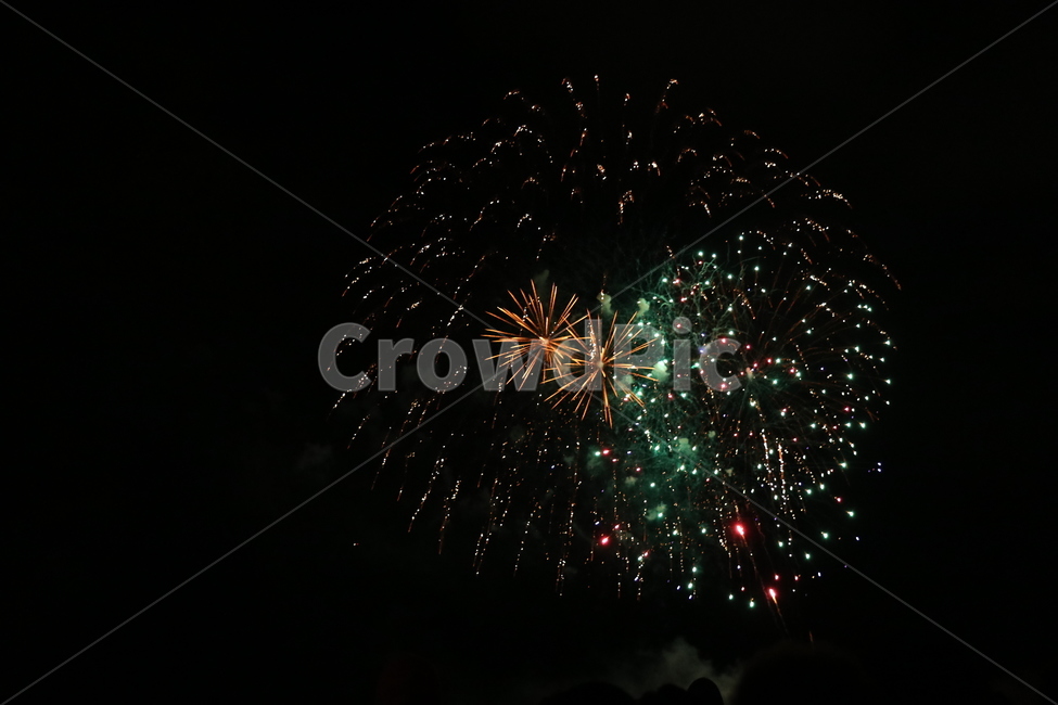 폭죽,축하,파티,빛,밤하늘,하늘,밤,party,celebration,congratulation,celebrate,congratulate,자연,긍정,기쁨,환희,firework