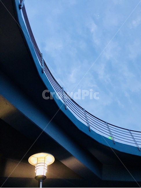 오후,저녁,전구,불빛,빛,구름,야경,밤,풍경,nightscape,night,landscape,road,도로,banister,난간,handrail,freeway,고속 도로