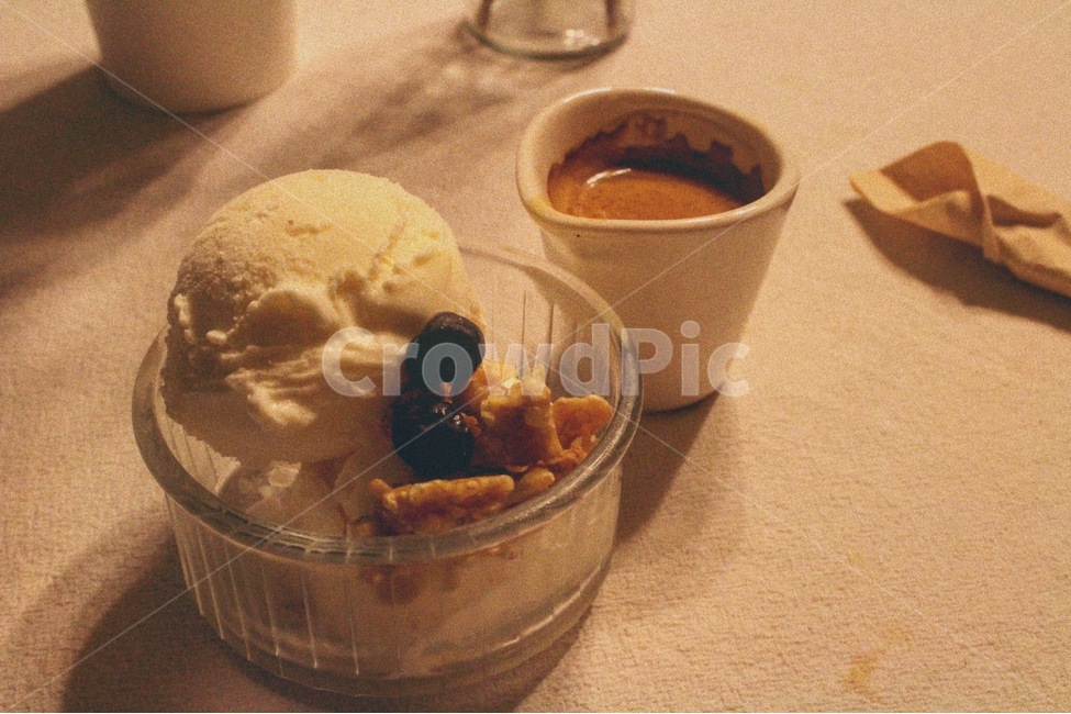 아포카토,커피,에스프레소,아이스크림,바닐라,음식,식재료,요리,food,cook,meal,dishes,food reserves,디저트,간식,후식,dessert,snack,커피,카페,coffee,cafe,감성,sensible,feeling