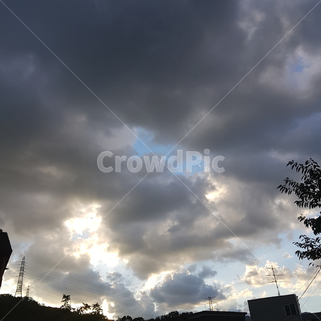 하늘,구름,먹구름,햇빛,반전,sky,cloud,오전,낮하늘,자연