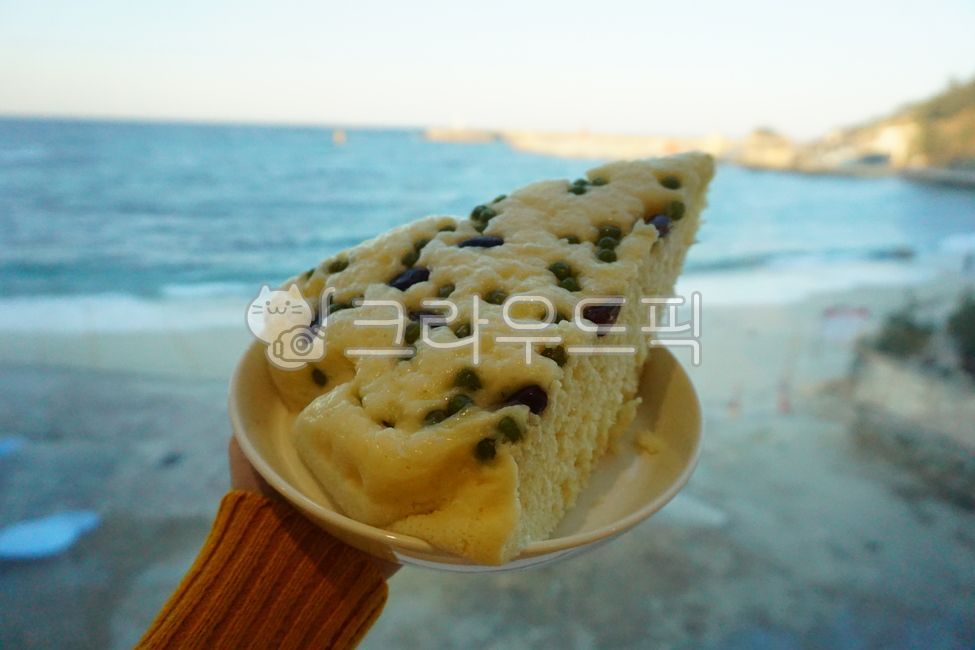 빵,술빵,막걸리술빵,한식,koreantraditionalfood,dessert,koreandessert,bread,liquorbread,막걸리빵,콩,한국음식,한국문화,한국빵,옥수수빵,옥수수술빵