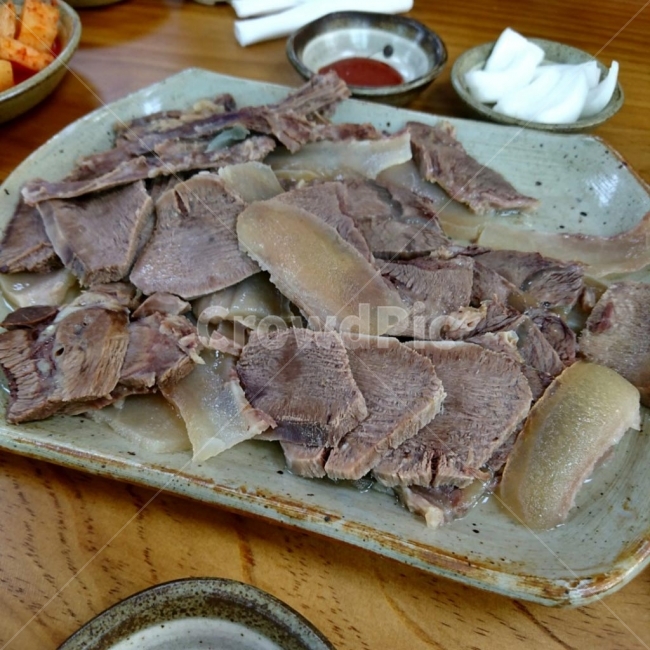 음식,수육,맛난음식,쫄깃쫄깃,식감,음식,식재료,요리,food,cook,meal,dishes,food reserves,육류,고기,meat,한식,한국음식,한국요리,korean food,korean dishes,korean meal,korean cook