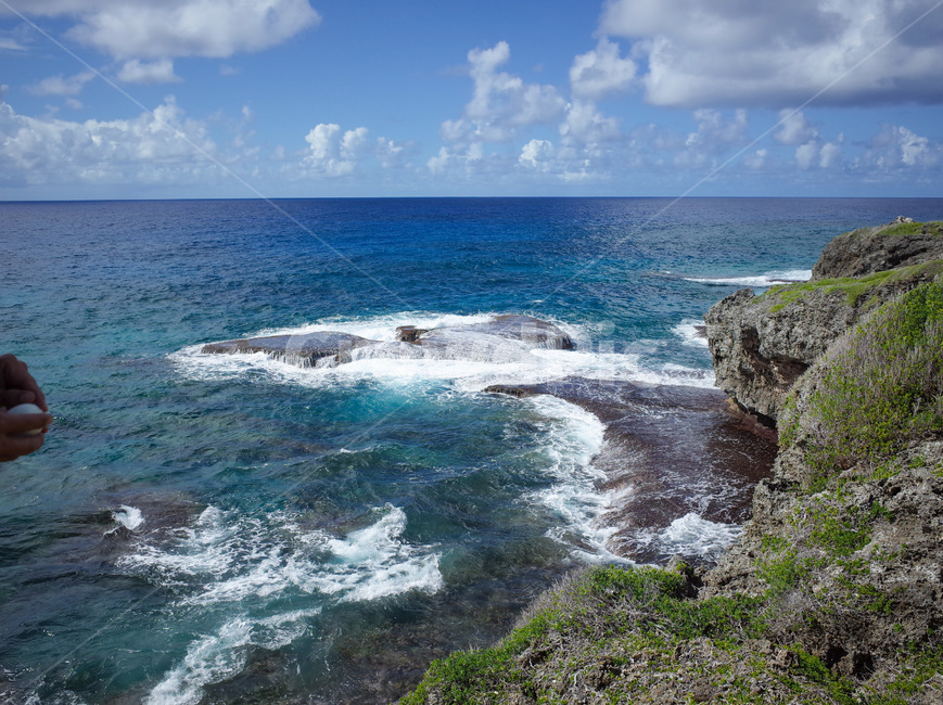 괌,하와이,바다,guam,hawai,섬,ocean,sea,sky,cloud,하늘,구름,outdoors,자연,nature,풍경,경치,대양,해안선,shoreline,landscape,곶,돌섬,파도,자연,풍경,nature,landscape