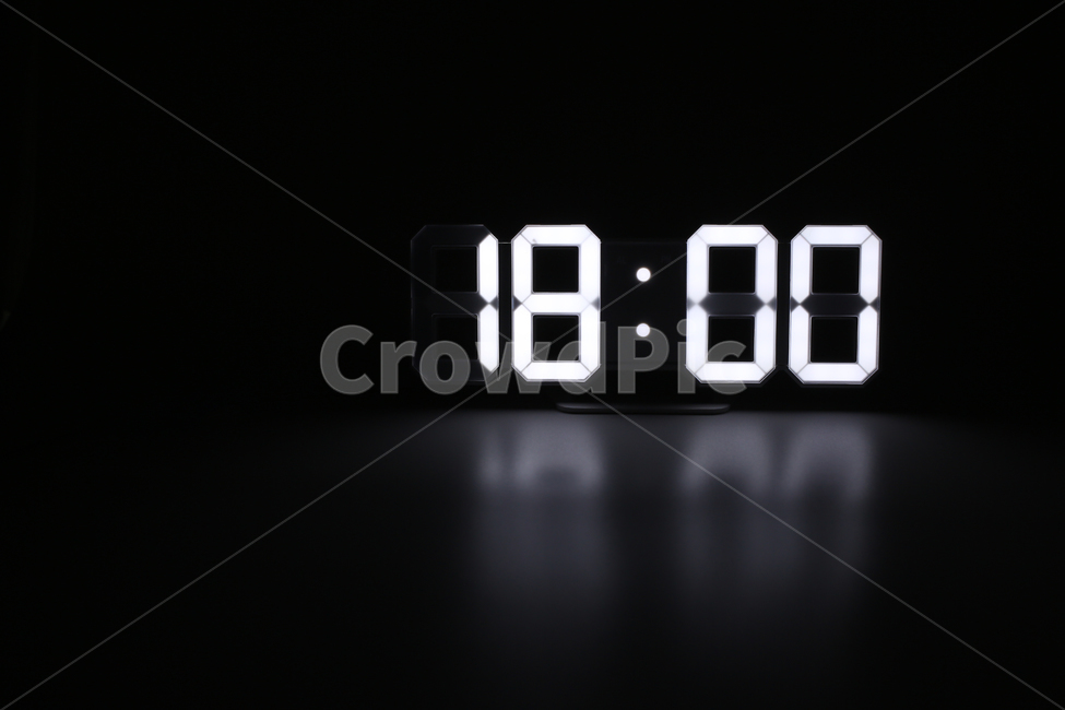 시간,시계,디지털시계,time,스케쥴,schedule,약속,오후,저녁,퇴근시간,퇴근
