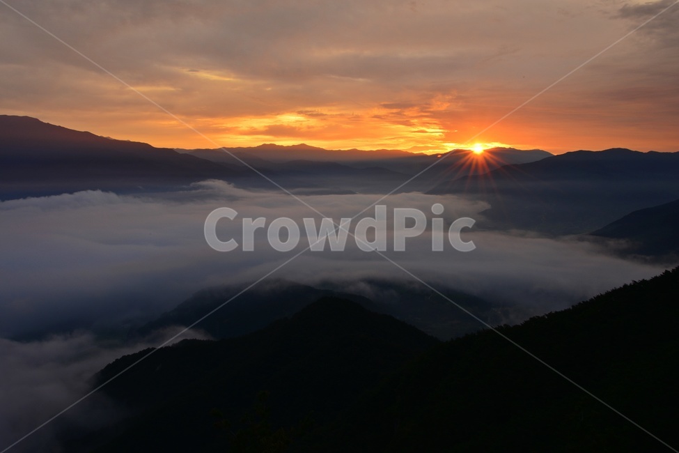 구례사성암전망대,사성암전망대,사성암일출,사성암운해,light,빛,flare,플레어,nature,자연,outdoors,옥외,sky,하늘,redsky,붉은하늘,dawn,새벽,자연,풍경,nature,landscape