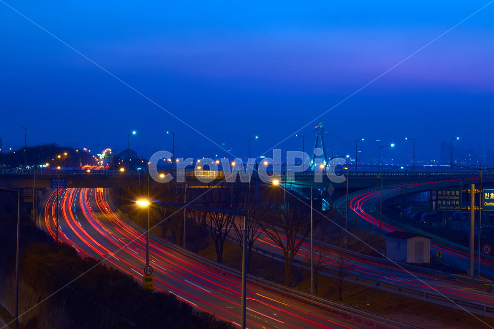 광진교,서울,seoul,night,light,sunset,야경,도시,road,도심,건물,건축,lightline,city,building,nfightlight,야경,밤,풍경,nightscape,night,landscape,교통,교통수단,traffic,transportation,road,도로,freeway,고속 도로,highway,고속도로