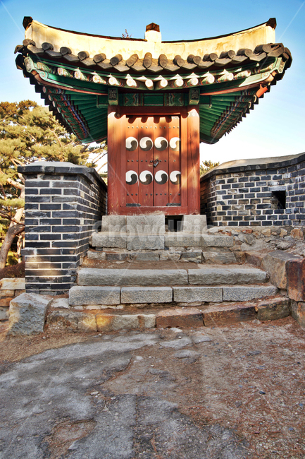 서남암문,서남포사,화성,성벽,수원,유네스코세계문화유산,팔달산,포사,한국전통,한국문화,korean traditional,korean culture,랜드마크,landmark,tourist attraction,한국랜드마크,한국관광지,한국명소,korea landmark,korea tourist attraction,건축물,건물외관,exterior,building,structure,architecture,construction