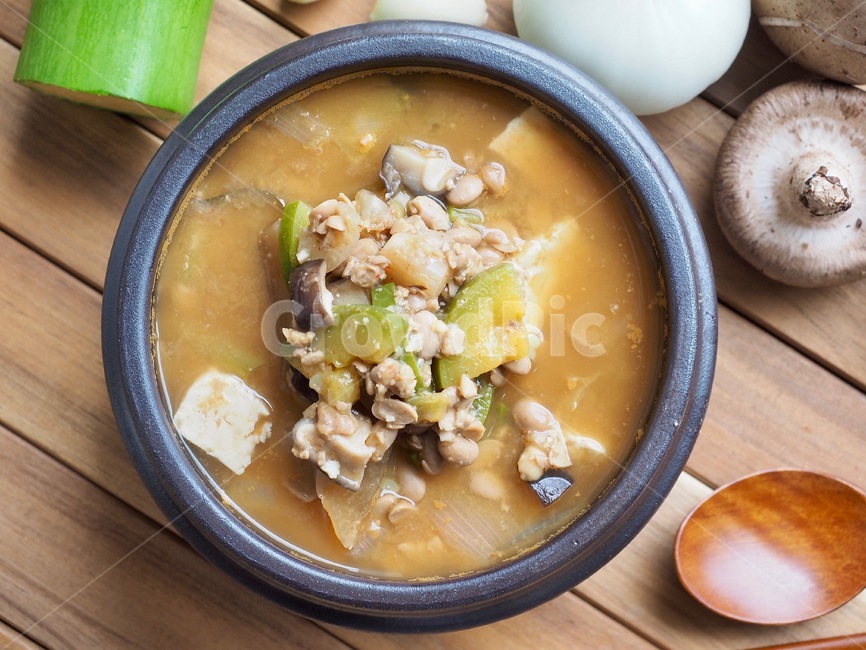 청국장,청국장찌개,찌개,된장찌개,야채,식품,한식,한국문화,음식,한국,배경,음식문화,웰빙,문화,아시아,아시아음식,전통,점심,점심식사,국물,국물음식,음식,식재료,요리,food,cook,meal,dishes,food reserves,한식,한국음식,한국요리,korean food,korean dishes,korean meal,korean cook