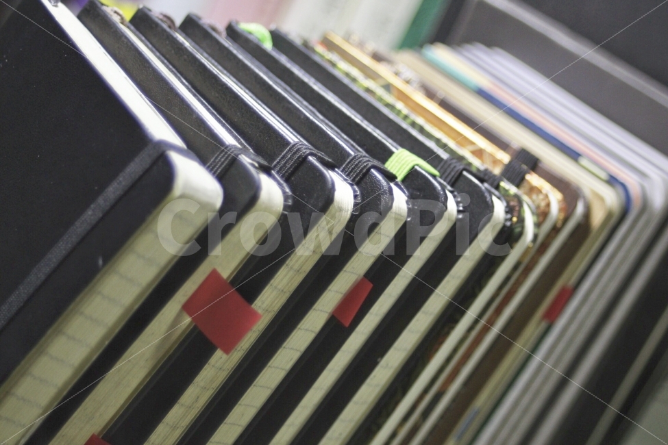note,노트,books,책,사무실,공책,사물,물건,오브젝트,thing,object,matter,비즈니스,사업,business,service,work,학용품,문구류,사무용품,school supplies,stationery,office supplies