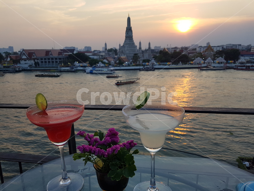 태국,방콕,왓아룬,석양,칵테일,마실것,alcohol,알코올,drink,cocktail,glass