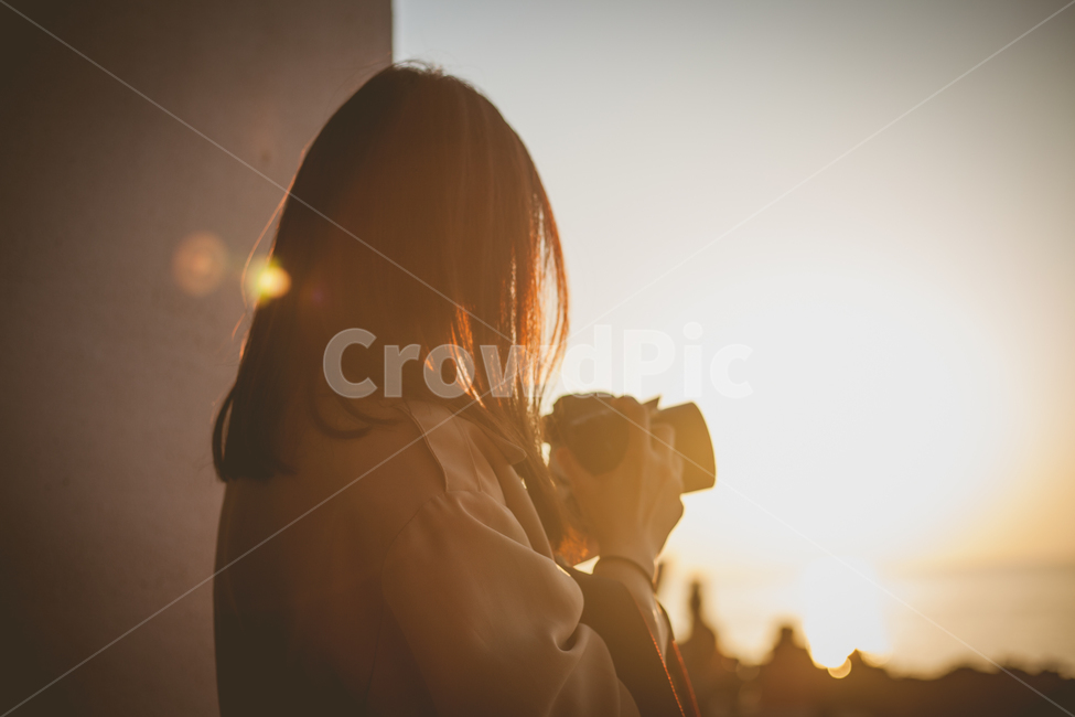 스냅,실루엣,일몰,인물,카메라,빛,스냅사진,여성,사람,사람,인물,인간,human,person,여성,여자,woman,female,lady,사진작가,포토그래퍼,photographer,감성,sensible,feeling,휴식,힐링,rest,relaxation,healing
