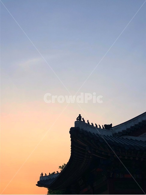 덕수궁,궁,궁궐,노을,잡상,일몰,하늘,처마,한국,서울,korea,seoul,한국적인,전통적인,아름다운,우아한,한국전통,한국문화,korean traditional,korean culture,건축물,건물외관,exterior,building,structure,architecture,construction