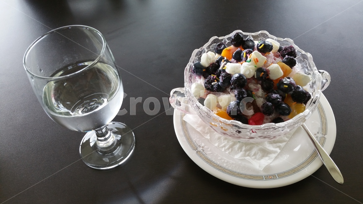 Pretty shaved ice,coolly,Red bean shaved ice,jelly,Blueberries
