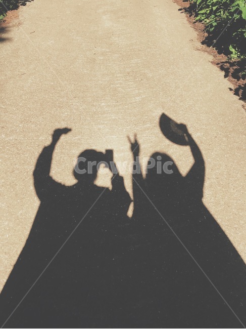 여행,우정,그림자,실루엣,친구,가족,즐거움,행복,햇빛,빛,셀카,사람,인물,인간,human,person,인물실루엣,사람실루엣,character silhouette,human silhouette