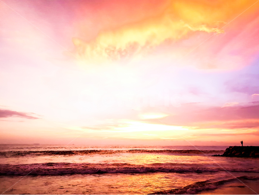 인도네시아,바다,노을,하늘,해변,풍경,indonesia,sea,sunset,sky,파당,padang,beach,landscape,자연,풍경,nature,landscape,색깔,색상,색채,색감,color sense,color sensitivity,feeling of color,outdoors,옥외