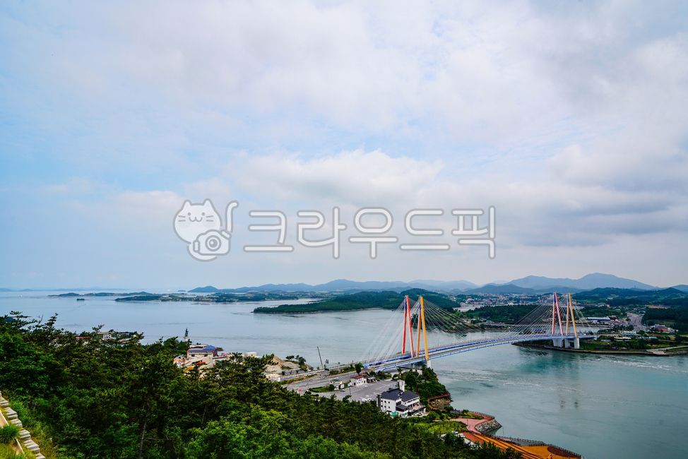 진도대교,사장교,교량,다리,대교,바다,울둘목,진도,진도군,해남,해남군,건축물,건축,경치,자연,연륙교,주탑,경관,명소,랜드마크,해협,망금산,진도타워,전라도,전라남도,한국,대한민국,바닷가,jindo,이순신,명량대첩,bridge,nature,outdoors,하늘,sky,cloud,구름