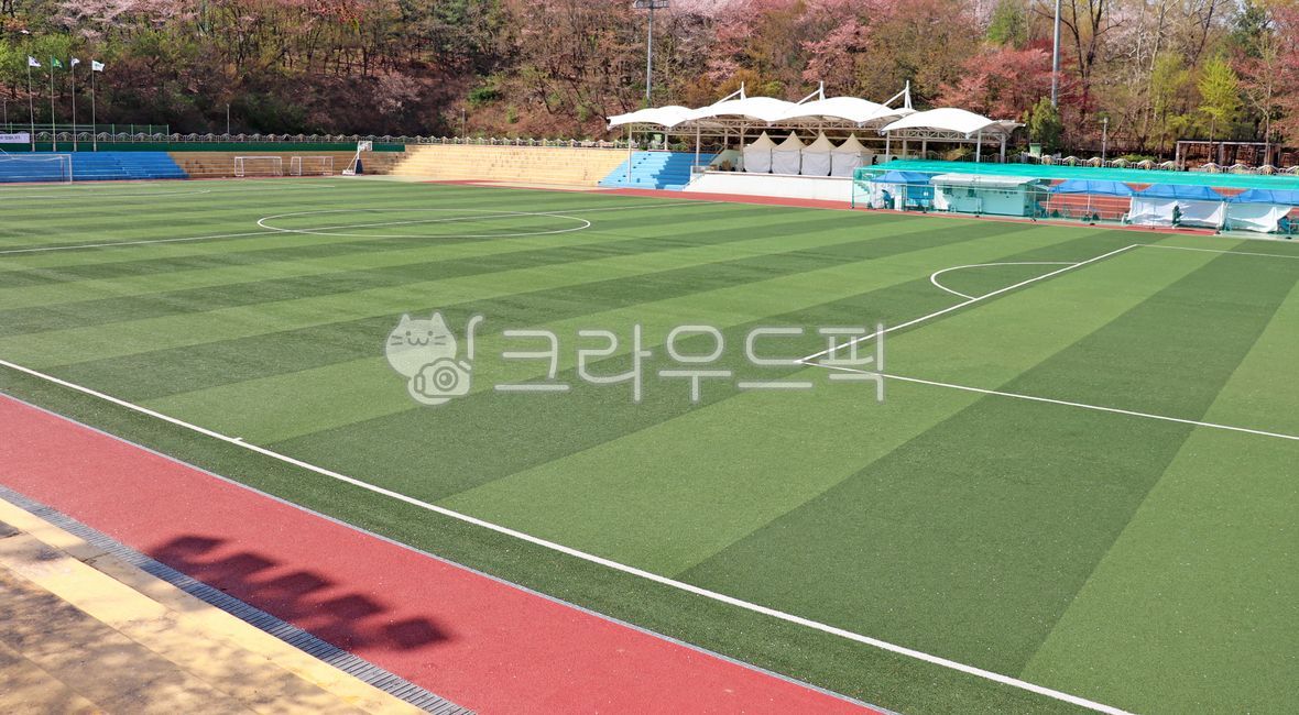 Stadium,soccer,game,work out,public facilities,soccer field,match,Athletic,Sports facilities,artificial turf,Playground