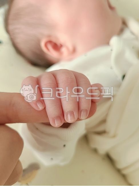 아기,신생아,아기손,엄마랑아기,교감,감성,baby,신체부위