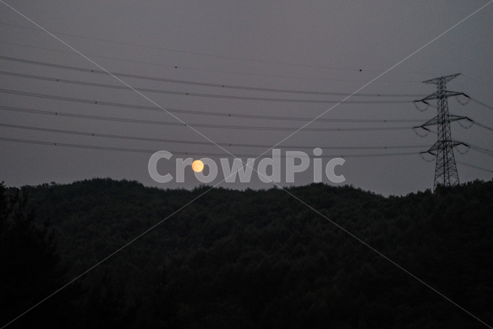 전신주,달,야경,보름달,능선,야경,밤,풍경,nightscape,night,landscape,nature,자연,outdoors,옥외