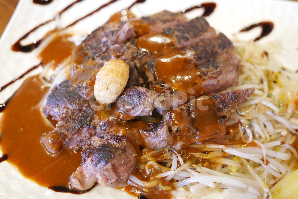 스테이크,일본식스테이크,등심스테이크,고기요리,숙주,음식,식재료,요리,food,cook,meal,dishes,food reserves,육류,고기,meat,일식,일본음식,일본요리,Japanese food,Japanese dishes,Japanese meal,Japanese cook