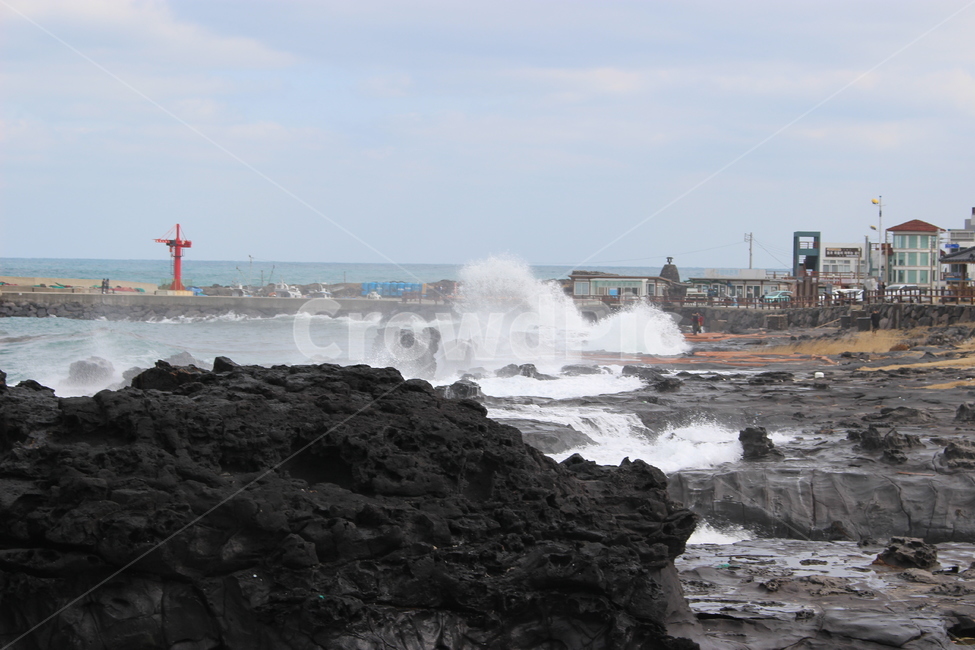 제주도,제주도파도,파도,등대,제주도등대,바다,제주도바다,자연,풍경,nature,landscape,한국자연풍경,한국자연경관,korea nature landscape,제주도,jeju,jeju island,ocean,대양,outdoors,옥외,sea,water,물