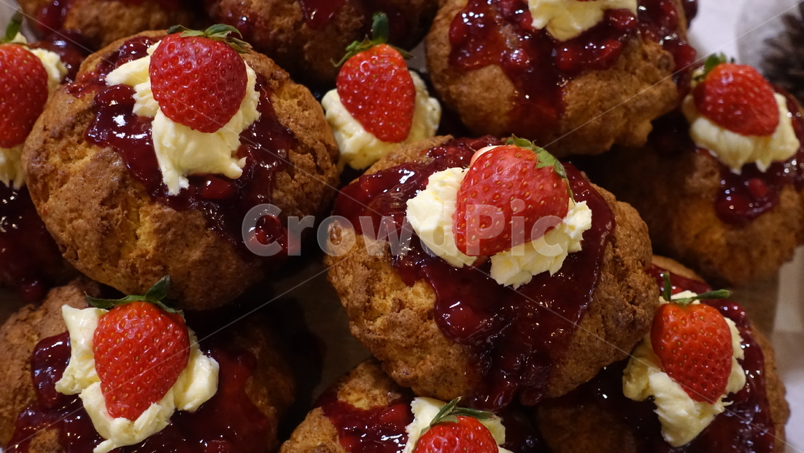 음식,food,식사,meal,bread,muffin,머핀,딸기,빵,strawberry,디저트,dessert,스트로베리,디저트,간식,후식,dessert,snack