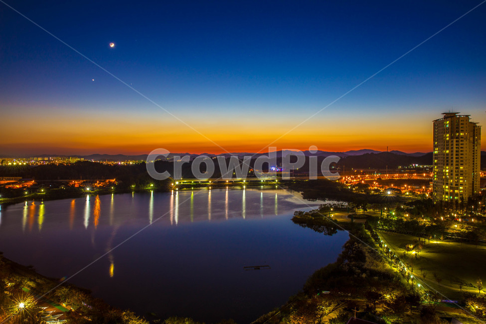호수,야경,일몰,풍경,공원,야경,밤,풍경,nightscape,night,landscape,도시,city,한국도시풍경,한국도시경관,korea cityscape,nature,자연,outdoors,옥외,water,물