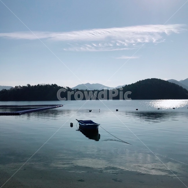 바다,호수,배,선박,물,구름,잔잔함