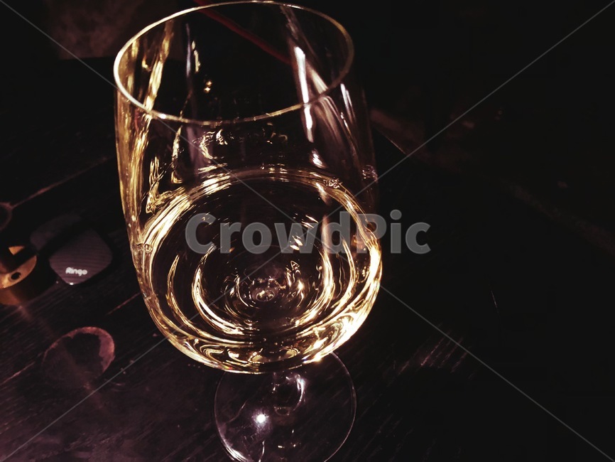와인,유리잔,술,bar,glass,유리,goblet,와인잔,술,주류,alcohol