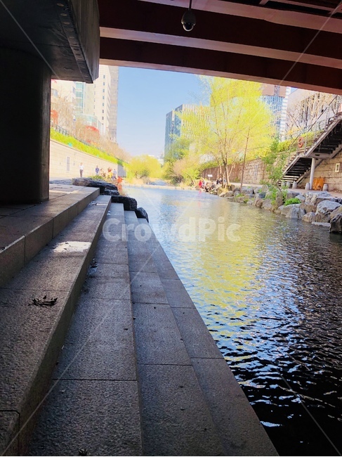 청계천,나들이,감성,파스텔,서울,도시,풍경,city,landscape,한국도시풍경,한국도시경관,korea cityscape,water,물,outdoors,옥외,canal,운하