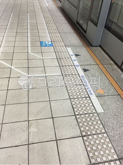 지하,지하철,보도블럭,길,보도