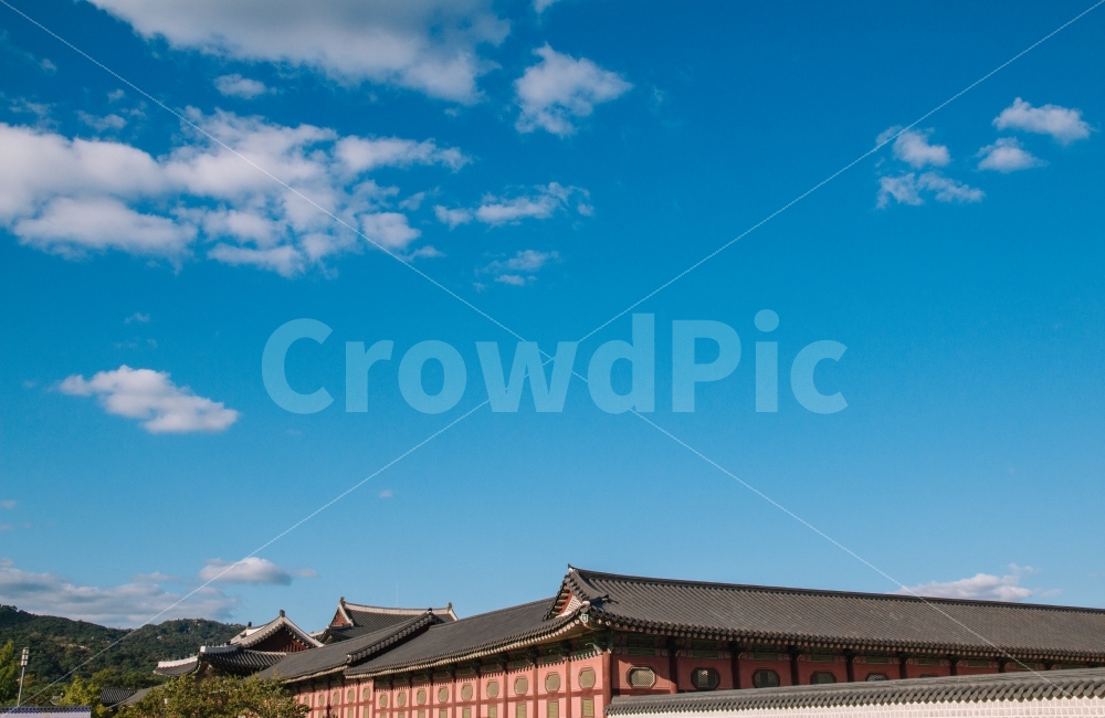 경복궁,기와,처마,어처구니,구름,전통,하늘,궁궐,궁,korea,seoul,koreatraditional,traditional,palace,koreapalace,랜드마크,landmark,tourist attraction,한국전통,한국문화,korean traditional,korean culture