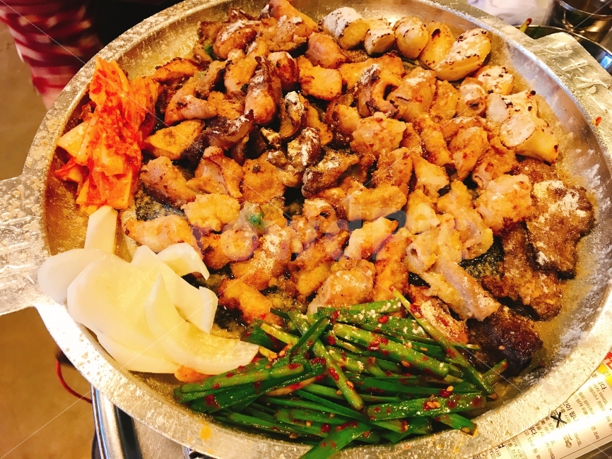 가로수길곱창,곱창,먹방,곱창먹방,가로수길막방,음식,식재료,요리,food,cook,meal,dishes,food reserves,육류,고기,meat,한식,한국음식,한국요리,korean food,korean dishes,korean meal,korean cook