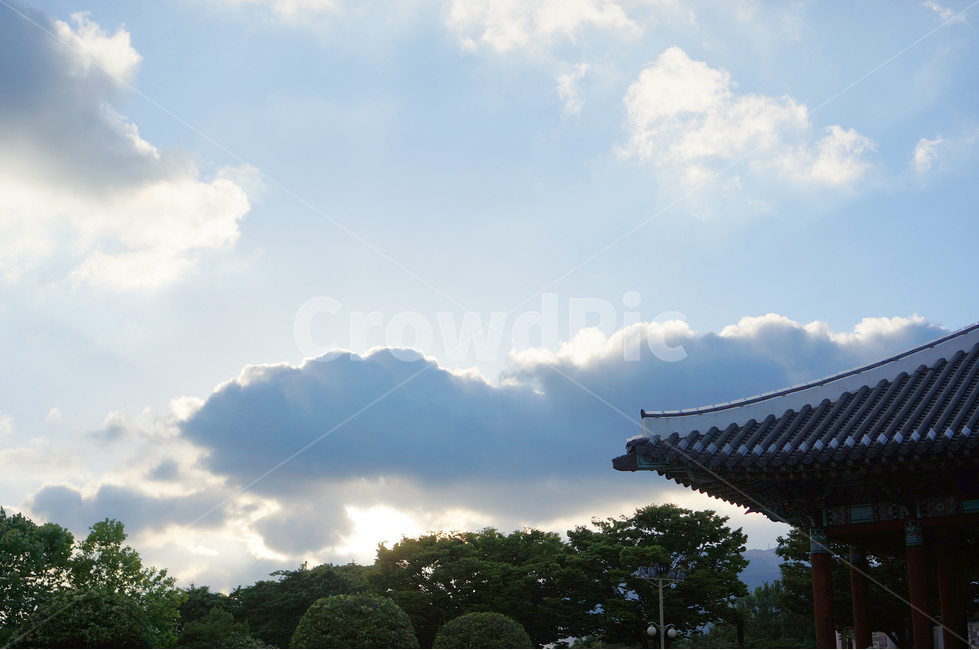 구름,하늘,풍경,용두산공원,부산,한국전통,한국문화,korean traditional,korean culture,건축물,건물외관,exterior,building,structure,architecture,construction