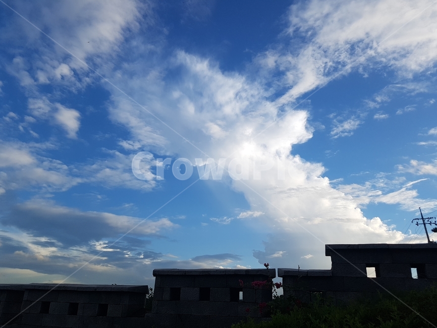하늘,성곽,가을,인왕산,서울성곽,자연,풍경,nature,landscape,weather,날씨,outdoors,옥외,cloud,구름,sky,cumulus,적운