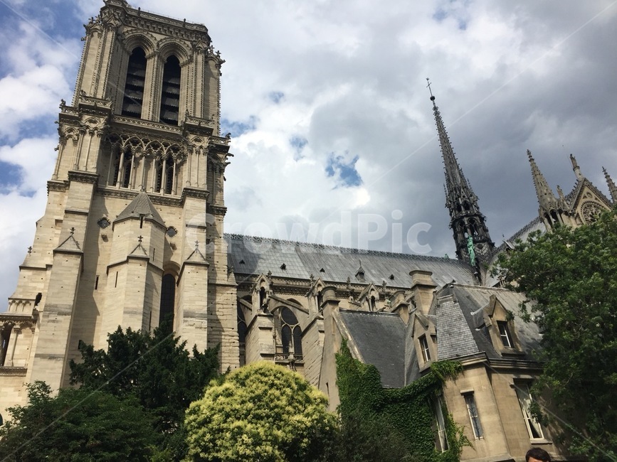 paris,france,노트르담대성당,notredamecathedral,notredamedeparis,architecture,고딕양식,건축물,랜드마크,랜드마크,landmark,tourist attraction,해외,외국,세계,foreign,oversea,world,세계랜드마크,해외랜드마크,외국랜드마크,world landmark,world tourist attraction,건축물,건물외관,exterior,building,structure,architecture,construction,tower,탑,spire,첨탑,steeple,뾰족한 탑,건물,cathedral,성당,church,교회에