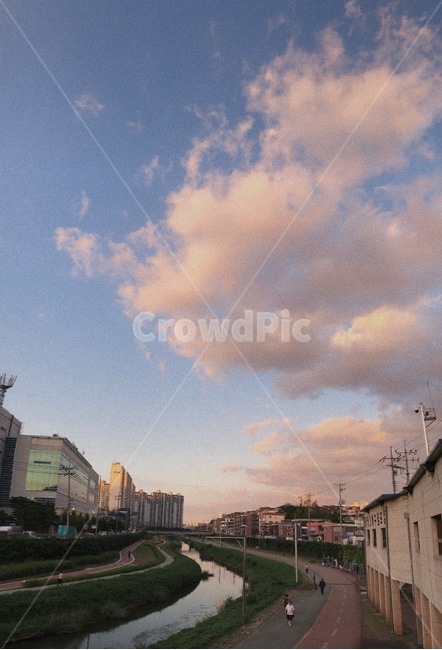 building,건물,노을,해질녘,하늘,강,목감천