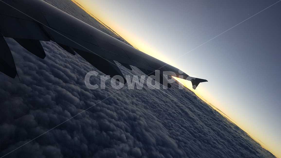 비행기,날개,구름,하늘,항공,plane,aircraft,airplane,aeroplane,항공기