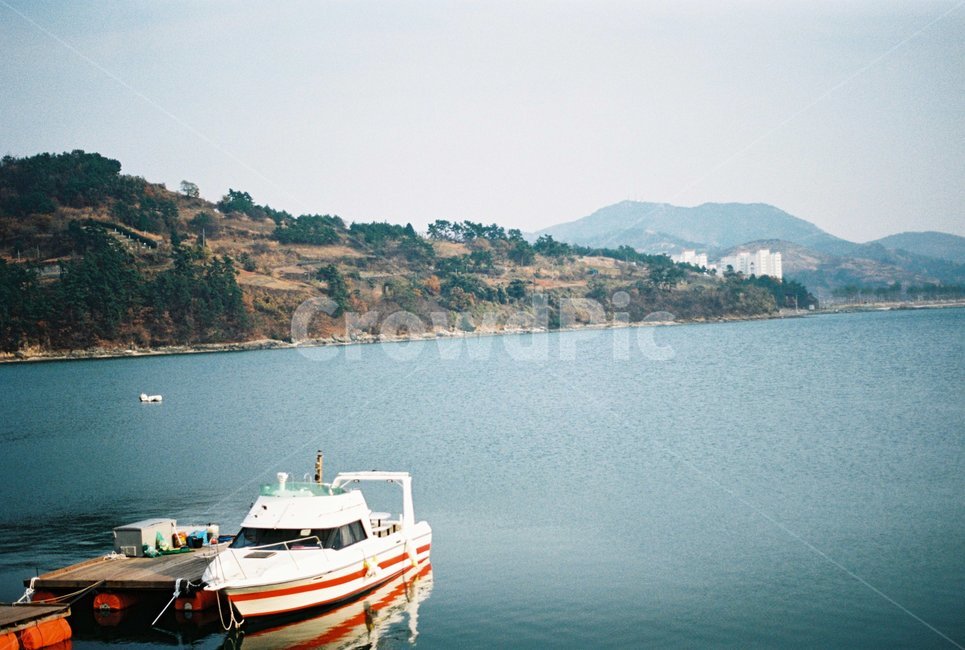 boat,transportation,보트,교통,용기,vessel,차량,vehicle,watercraft,선박,water,물,산업,industry,industrial,어업,fishery,fishing industry