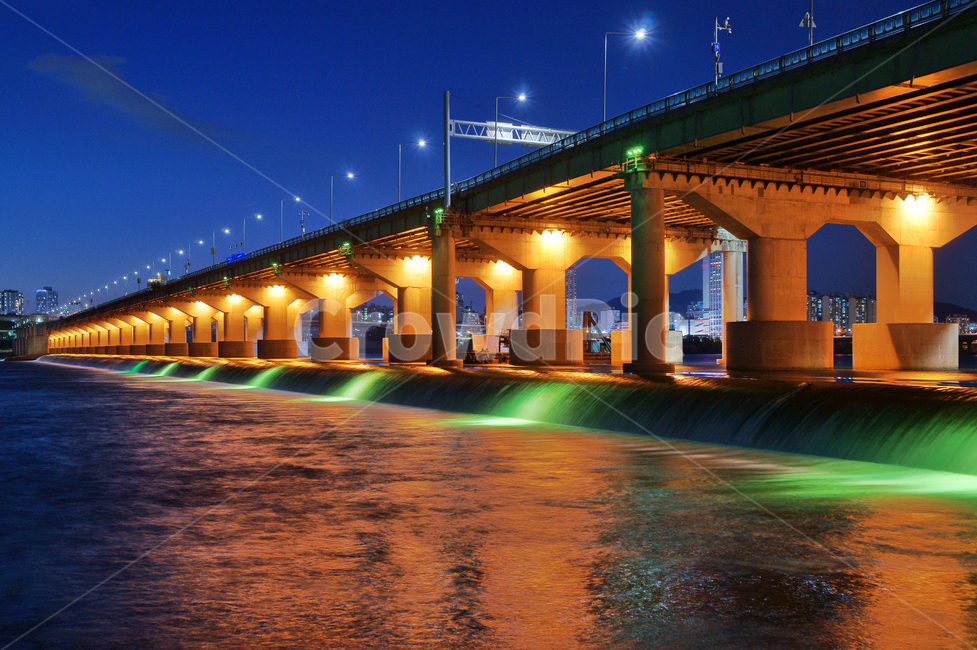 수중보,잠실수문,잠실대교,수문,한강,한강다리,야경,교각,조명